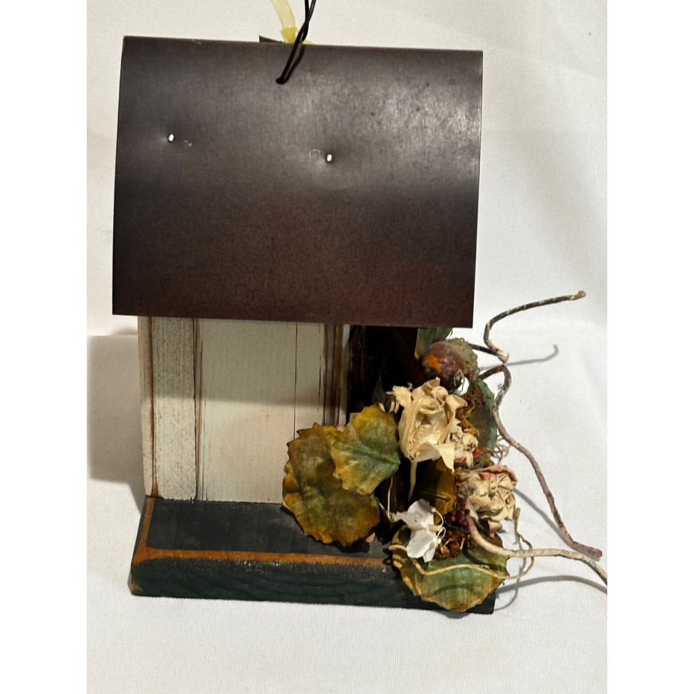Best Friends Handcrafted Whimsical Design Dried flower Birdhouse garden folk art - Picture 4 of 8